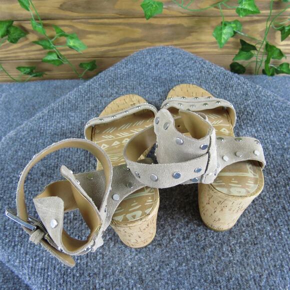 Dolce Vita Women Stud Everve Dante‎ Ankle Strap Taupe Suede 8 Medium Gently Used - Picture 5 of 7